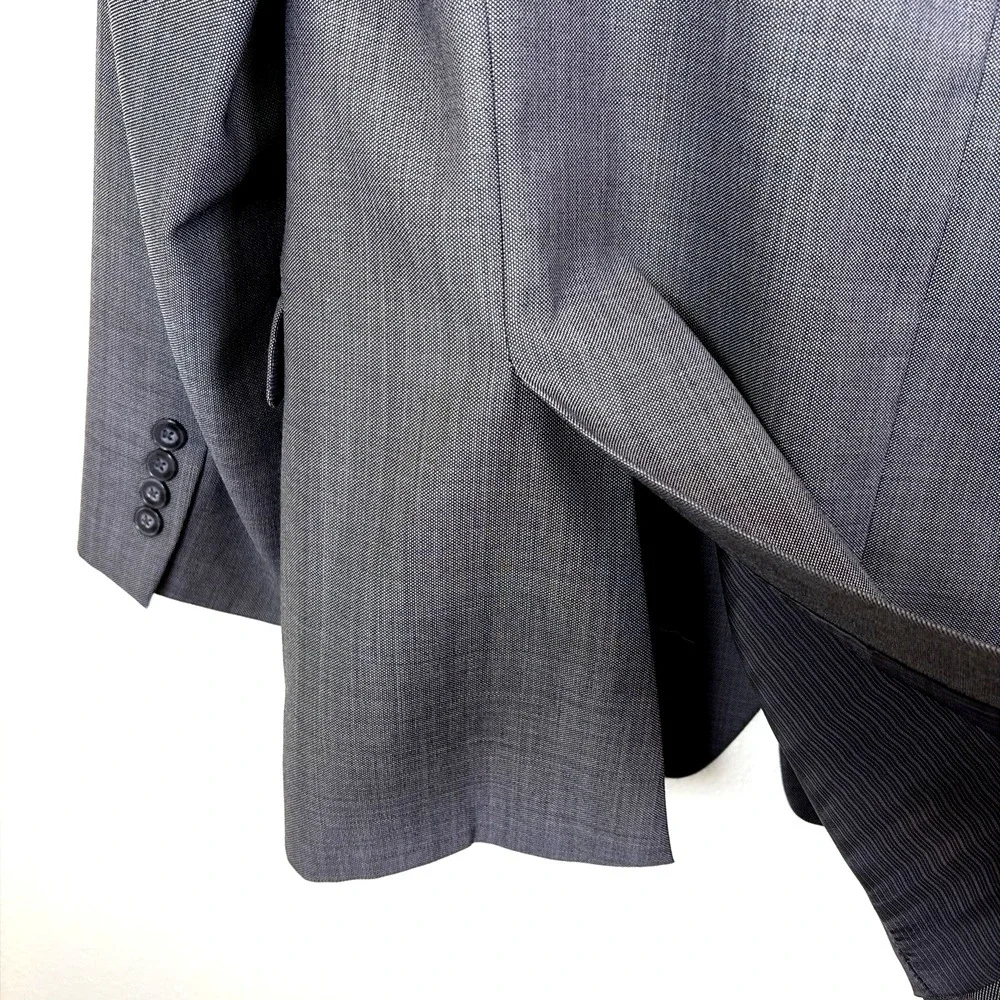 Calvin Klein Men's Blazer Sport Coat‎ Size 44R Gray 100% Wool Slim Fit 2 Button